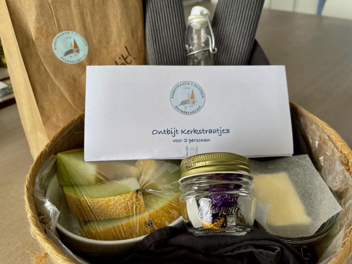 B&B Kerkstraatje3 Midden In Historisch Centrum 聚特芬 外观 照片