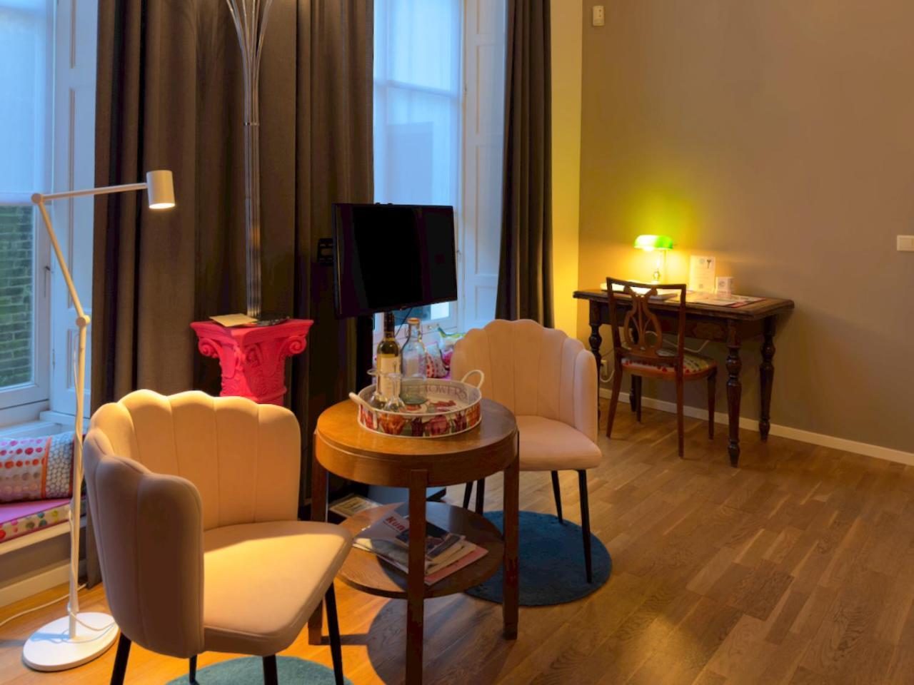 B&B Kerkstraatje3 Midden In Historisch Centrum 聚特芬 外观 照片